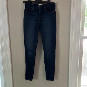 Levi's 710 Super Skinny Jeans Size 28 Length 30